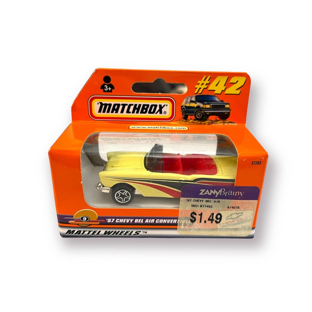 Matchbox #42/47 '57 Chevy 1957 Bel Air Convertible Yellow 1999 New box/card